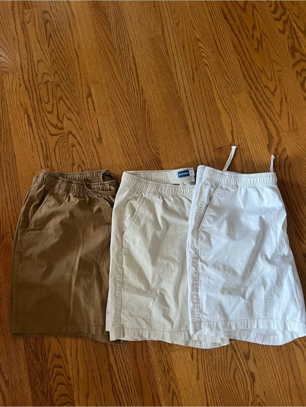 Old Navy Men's Cotton Flat Front Shorts in Brown and White